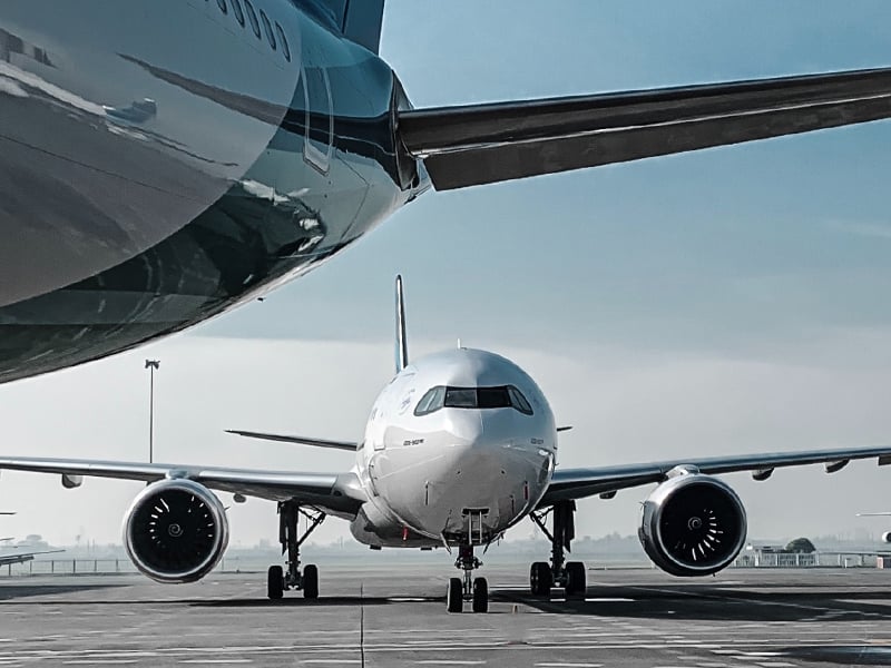 aeroplanes