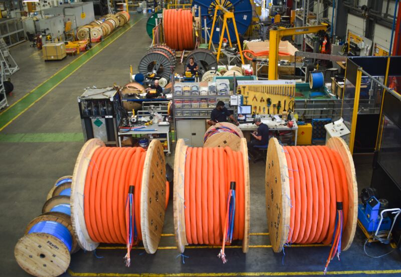 Main Bell Umbilicals for Saturation Diving Systems